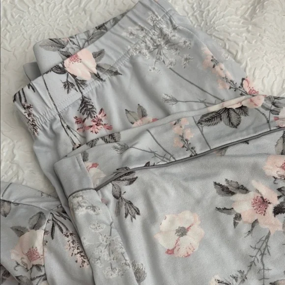 Floral Pajama Set - Picture 4 of 4